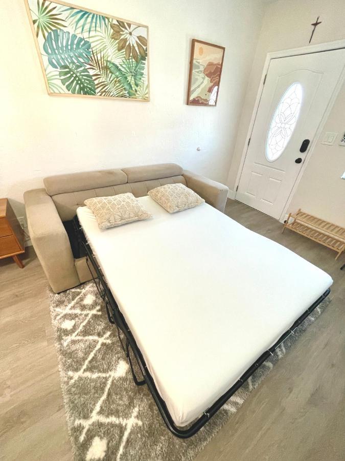 Comfy Bnb W/ King Bed + Work/Travel + Beach 8 Min ハランデール・ビーチ エクステリア 写真